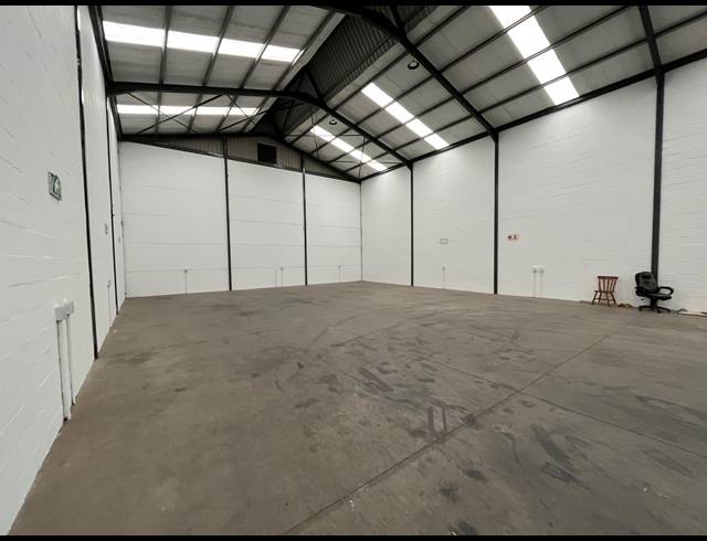 420M² WAREHOUSE TO LET IN RIVERGATE